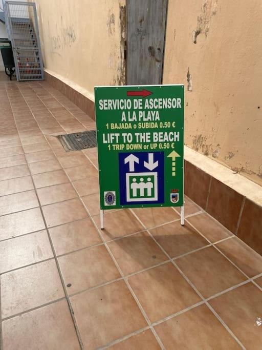 Newly Refurbished Modern 2-Bed Apartment In Heart Of Torremolinos Extérieur photo